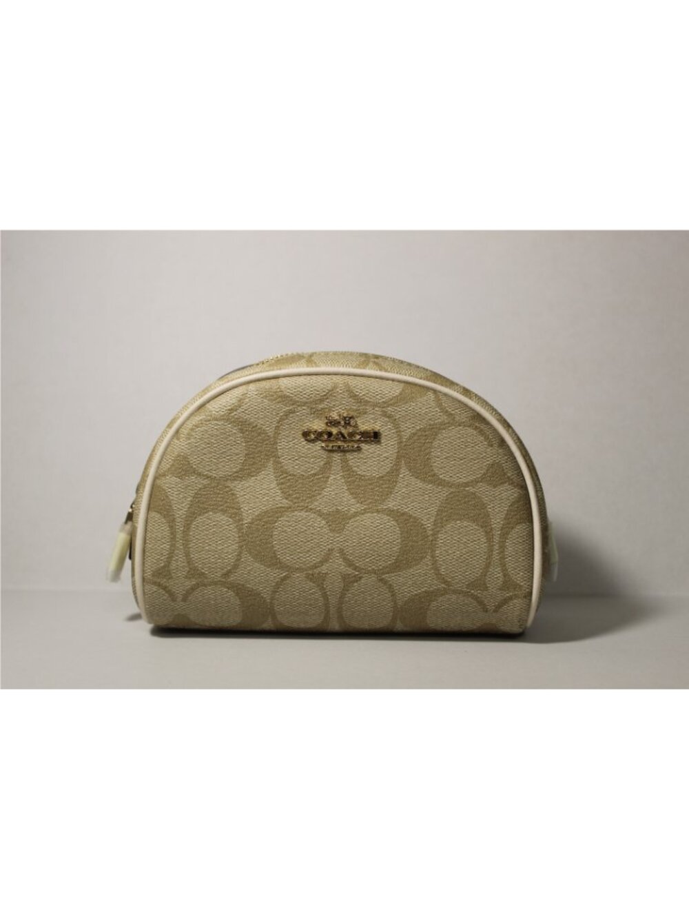 Coach Dome Cosmetic Case Signature Canvas Tan Khaki Chalk Makeup Bag CA825